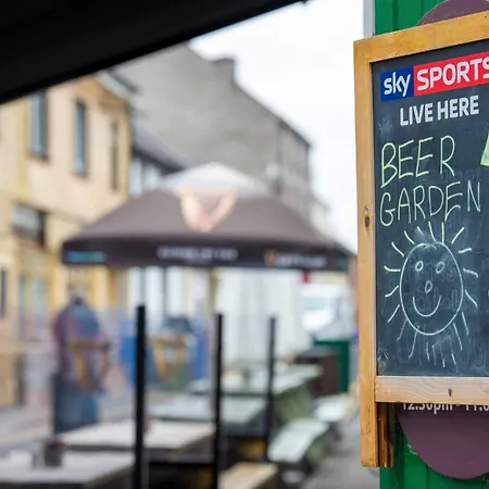 The Bailey Gastro Bar אורחן את'לון