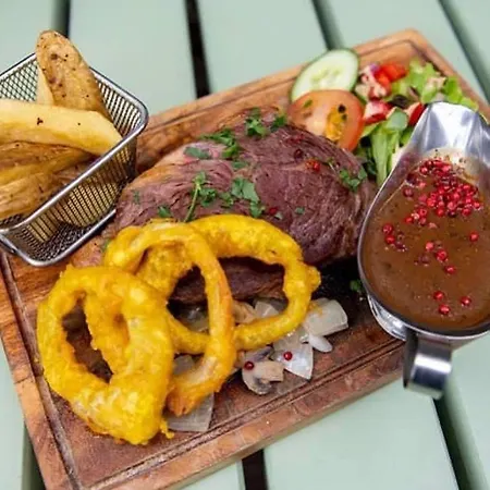 The Bailey Gastro Bar * את'לון