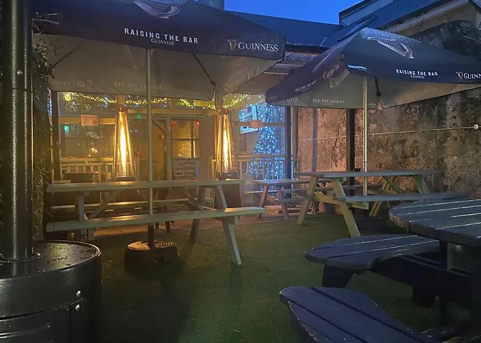 The Bailey Gastro Bar & 애슬론